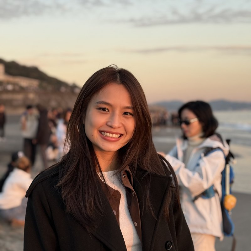 Selena Tan